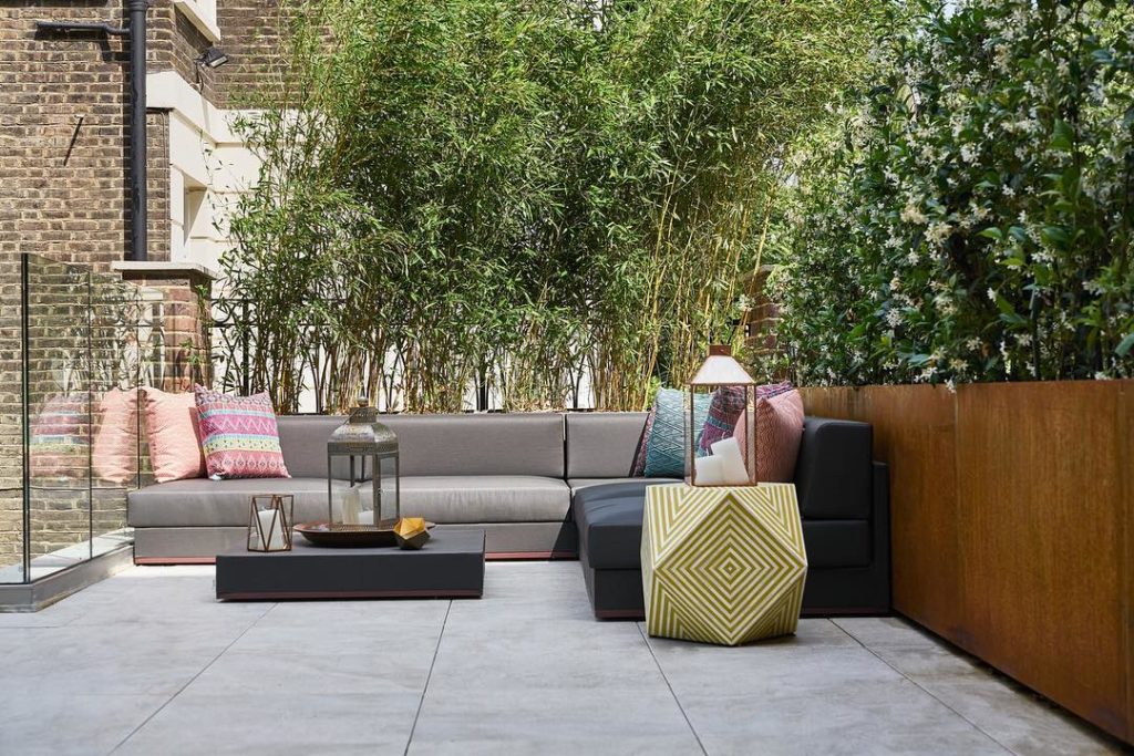 @jamesleelandscapedesign: #leinstersquarew2  Townhouse roof terrace recently completed for our fabulous an…