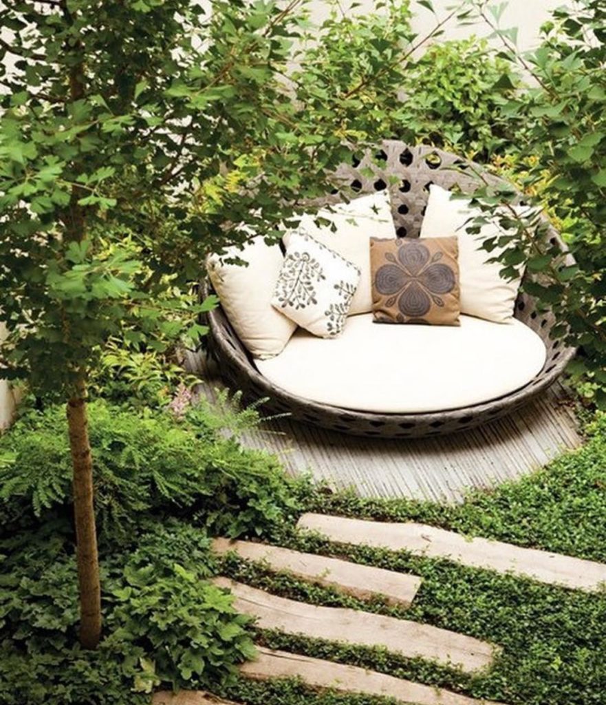 @gardendesignmag: Not in the mood for Monday? We found you this relaxing spot to read your favorit…