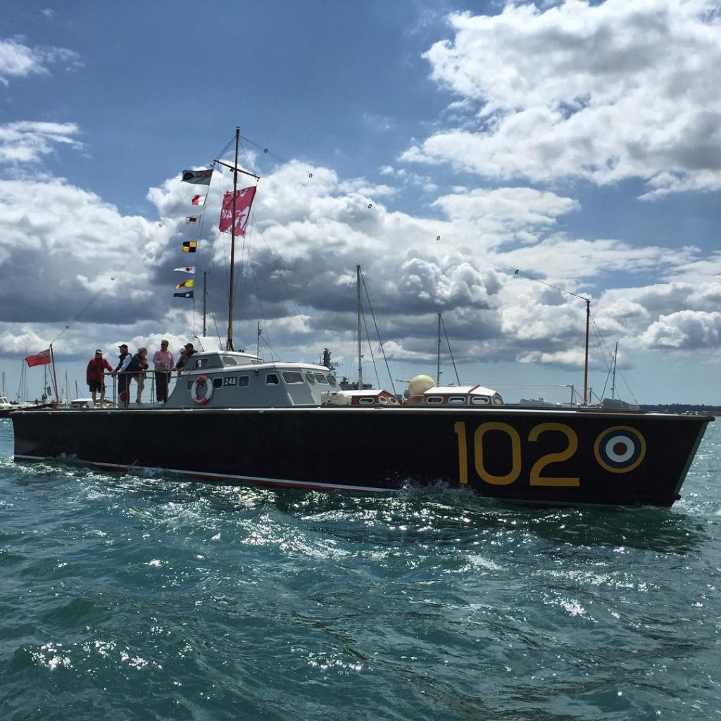 @marielouiseagius: From #sail to #motor. #fastest #boat on #water when #launched in 1936. HSL102 – …