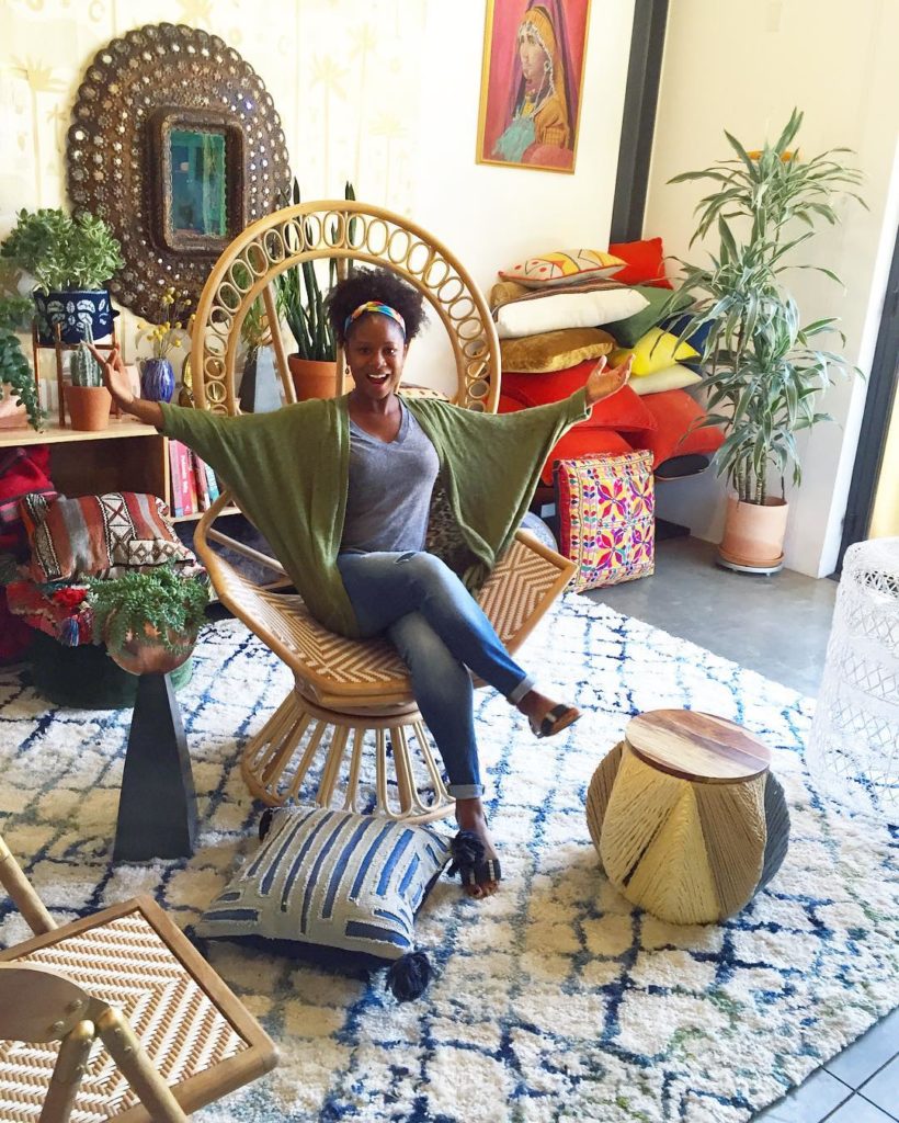 @thejungalow: @picklesandpalmtrees from #teamjungalow is trying out our #JustinaXselamat peaco…