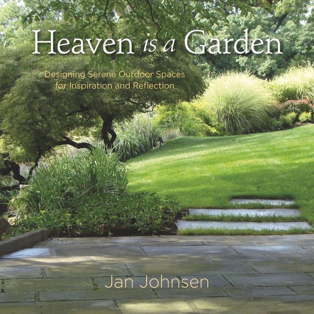 @gardendesignmag: What’s your favorite gardening book to curl up with?
.
One of our all-time favs …