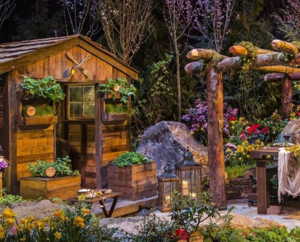 @gardendesignmag: You know spring is almost here when the flower shows start! Are you going to any…