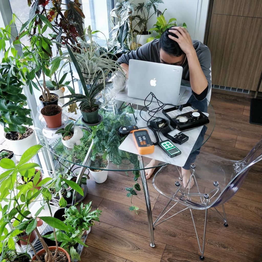 Developer's Journal: iOS, iOS. Wherefore art thou, iOS?
-
Almost all phones have...