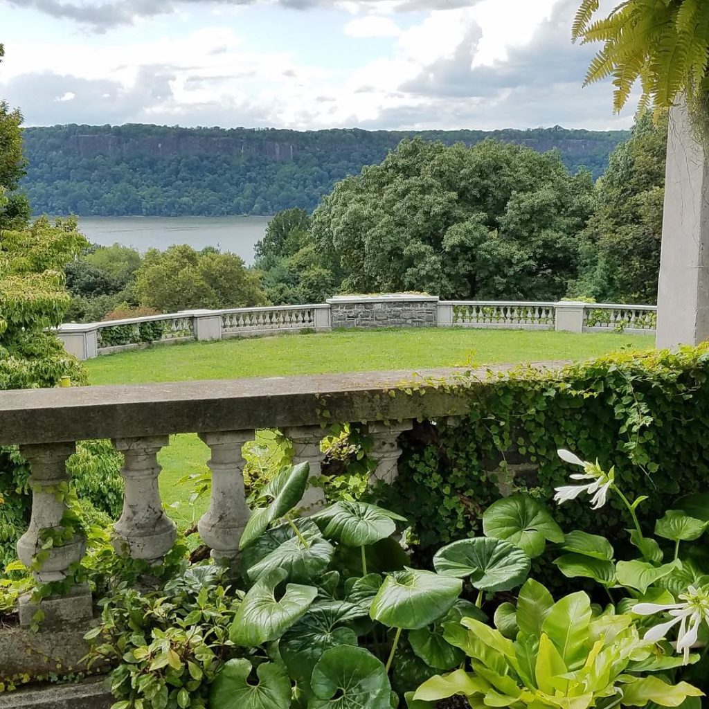 gardendesignmag: Oh to look out over the Hudson. What has happened along the Hudson River through… Oh to look out over the Hudson. What has happened along the Hudson River through...
