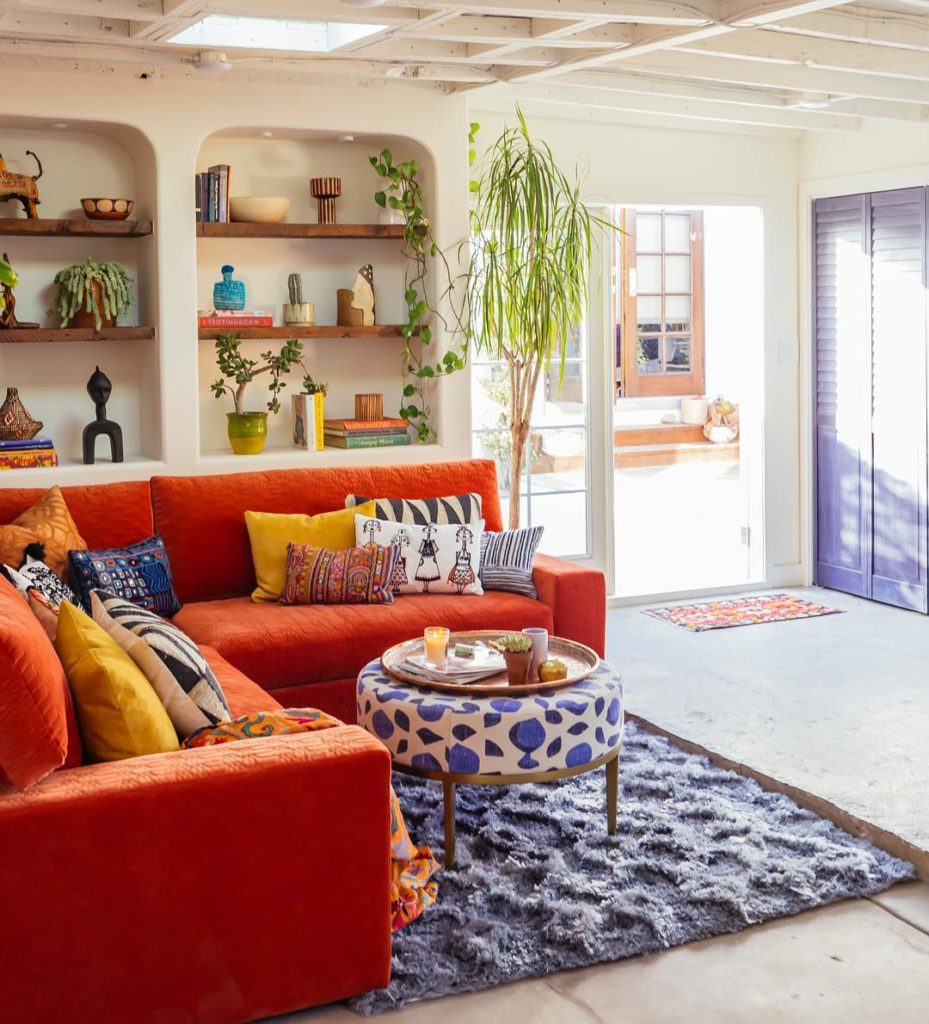 From using water-based stains, to natural materials, motifs and plants, read all...