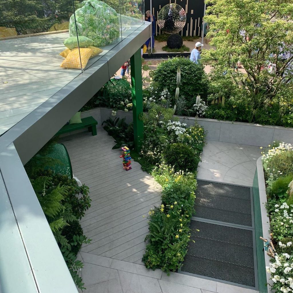 kategouldgardens: I am a firm believer in creating different levels in a garden or in this case a … I am a firm believer in creating different levels in a garden or in this case a ...