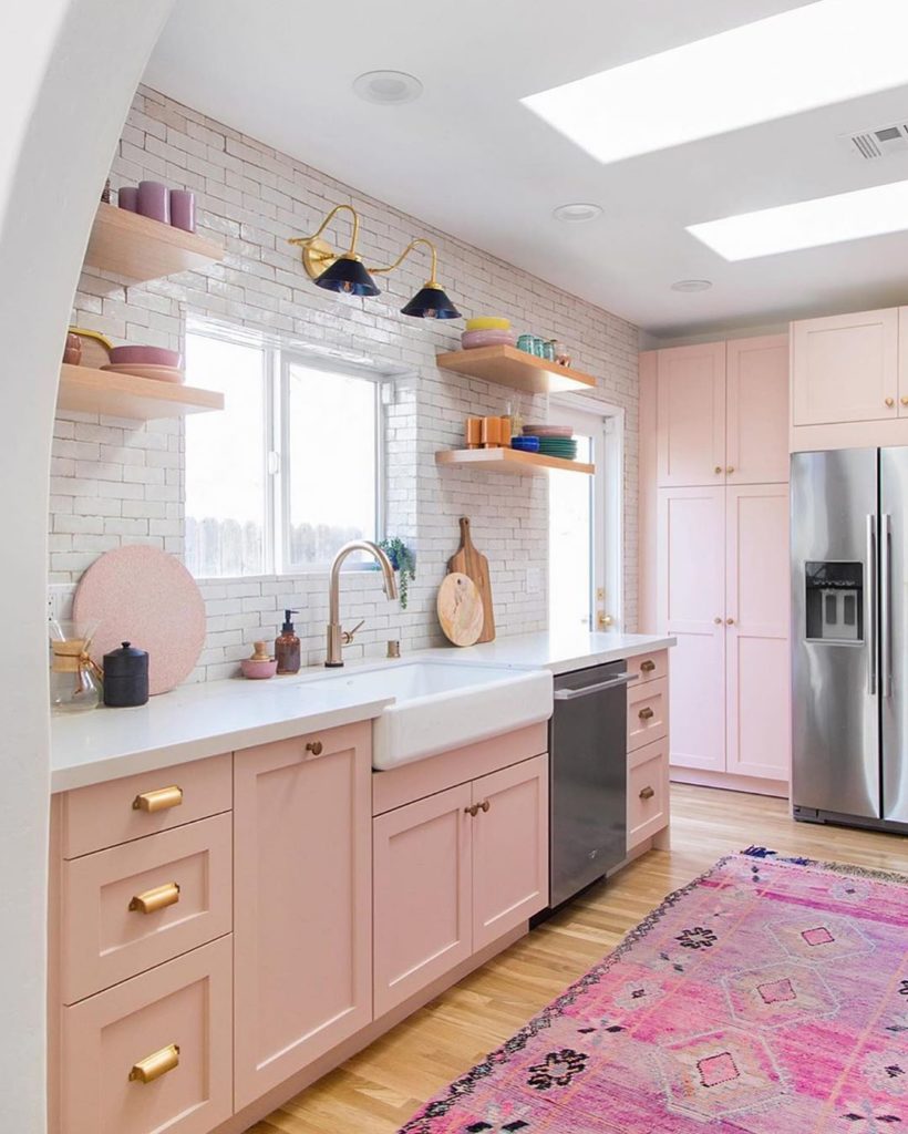 Such a pretty kitchen from our friends @studiodiy & @jeffmindell!! We love seein...
