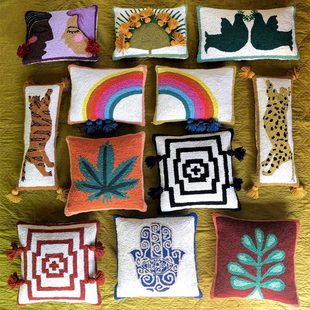 Guess who’s back?! Mary Jane , Rain(&)Bow, Tigress, Chi Chi and alllll their fri...