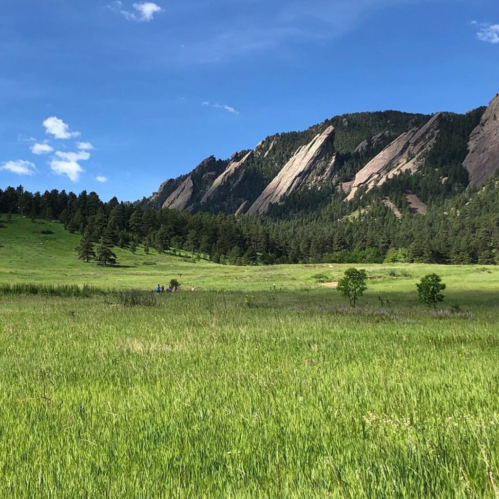 Oh Colorado....how I miss you already. Gorgeous open spaces, blue skies, and bea...