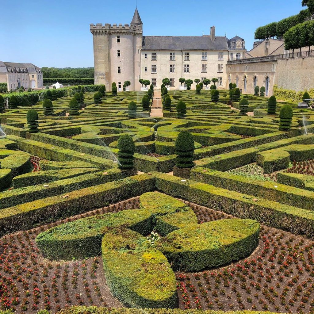 #chateauvillandry #renaissancegardens #loire #loirevalley #formal #formalgardens...