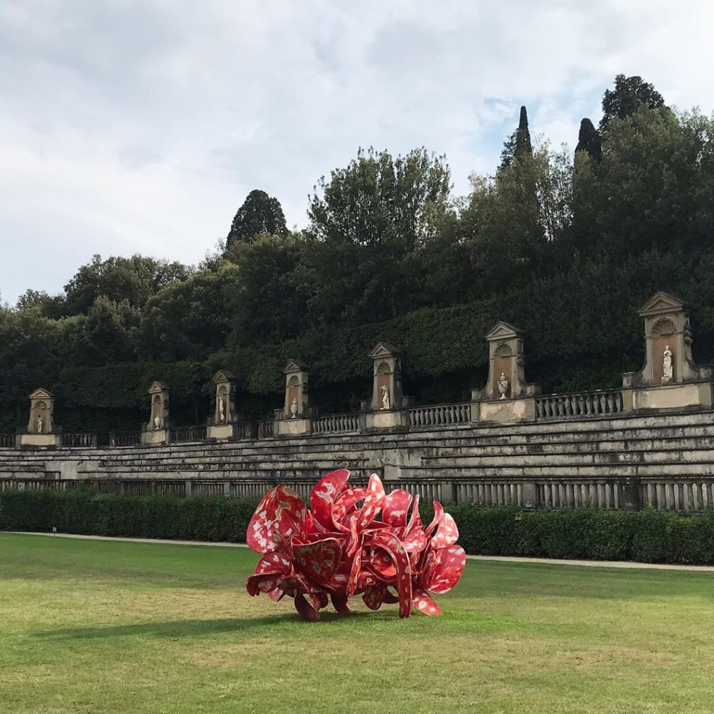 ‘Industrial nature’ #tonycragg #boboligardens #artinthelandscape #italiangardens...