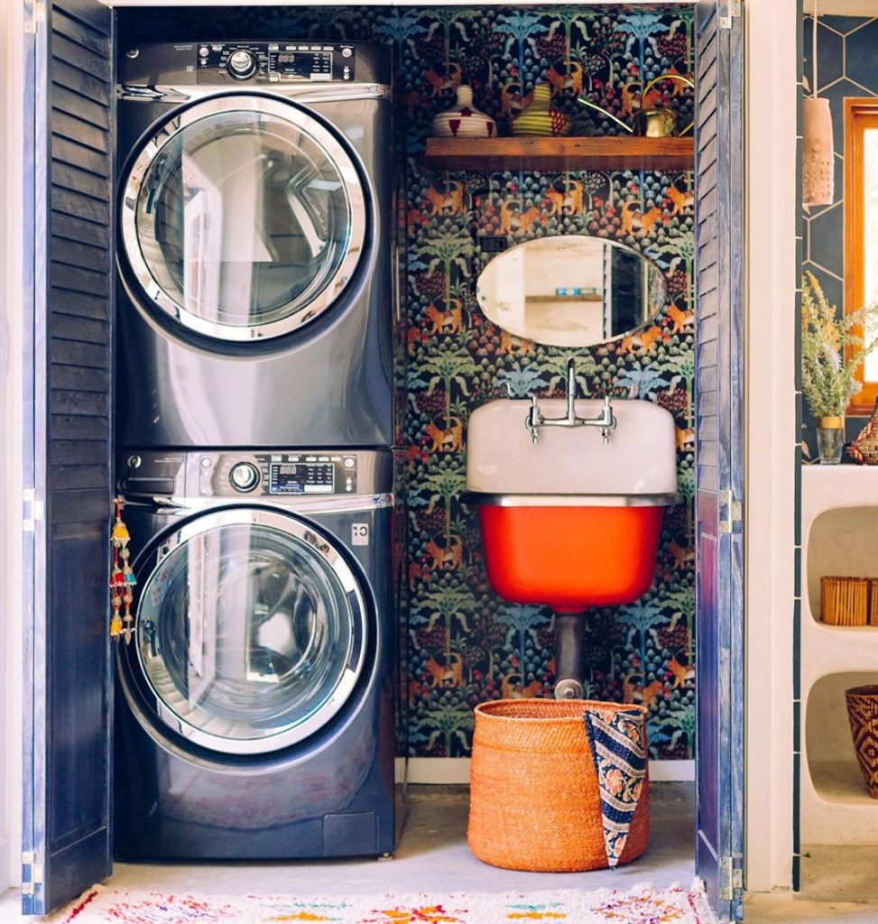 Because laundry rooms want to be jungalicous too.
#jungalow
.
.
.
.
.
#bohemianl...