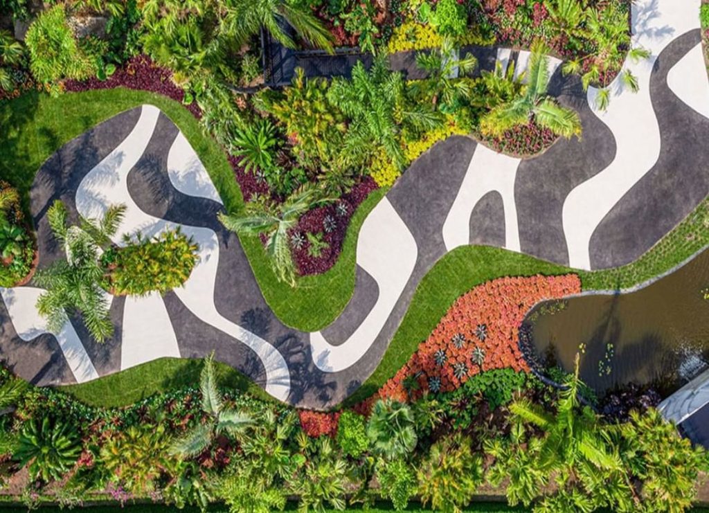 gardendesignmag: Do you know what botanical garden this is a view of?
.
Here’s a hint, the 2019 e… Do you know what botanical garden this is a view of?
.
Here's a hint, the 2019 e...