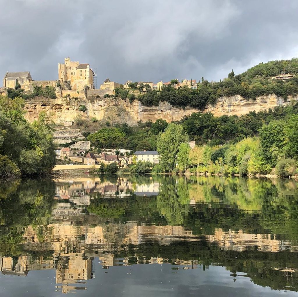 Looking up from the Dordogne in Beynac-et-Cazenac France
#garden #france...