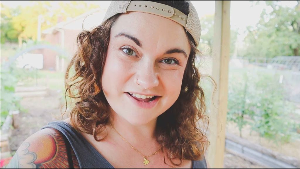 One Gnarly Tomato (Just an Evening in the Garden) | VLOG | Roots and Refuge