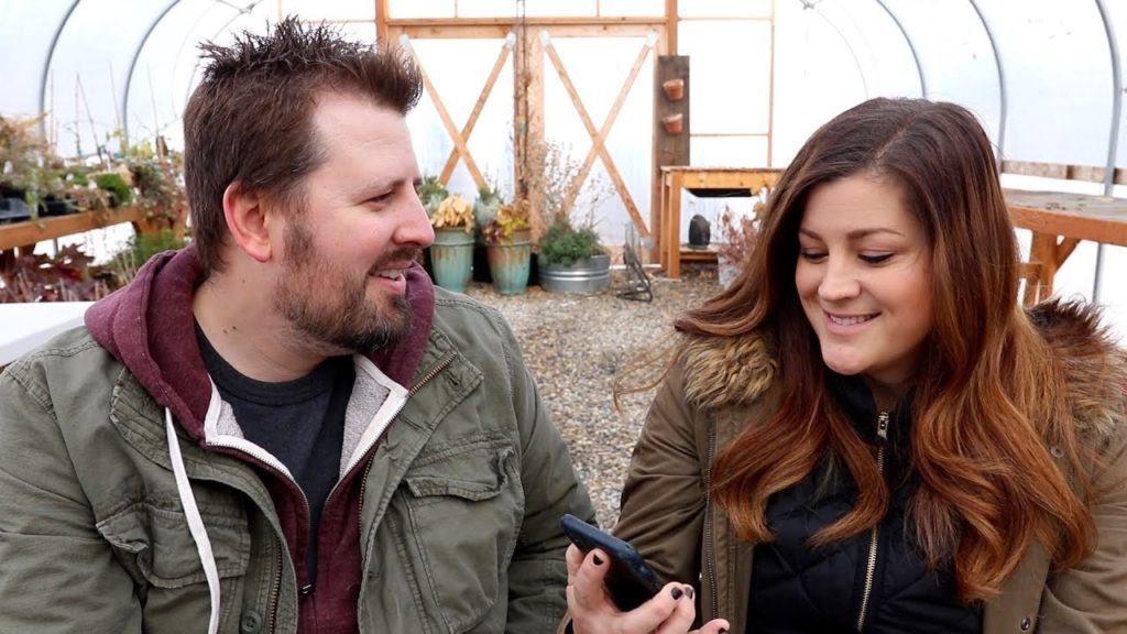 Q&A: Christmas Traditions, Practice Videos, Previous Owners, etc.! 😃❤️ // Garden Answer