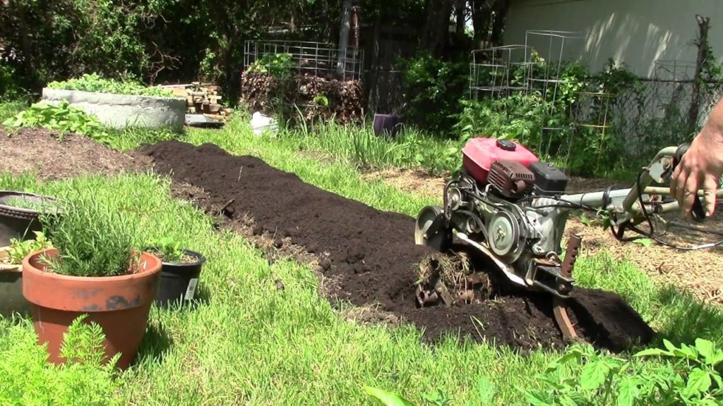 How to improve clay soils for gardening. How to improve clay soils for gardening.