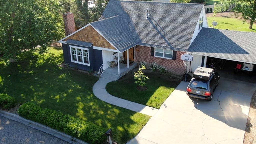 Garden Answer: Landscape Makeover Part 1 of 4: Removing Grass and Installing Landscape Fabric! 🌿💚🙌 // Garden Answer Landscape Makeover Part 1 of 4: Removing Grass and Installing Landscape Fabric! 🌿💚🙌 // Garden Answer