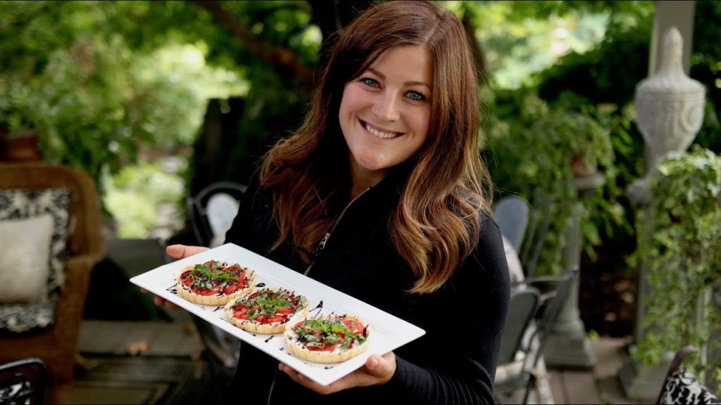 Basil Tartlets with a Sweet Balsamic Glaze! 🤤🍅🌿// Garden Answer