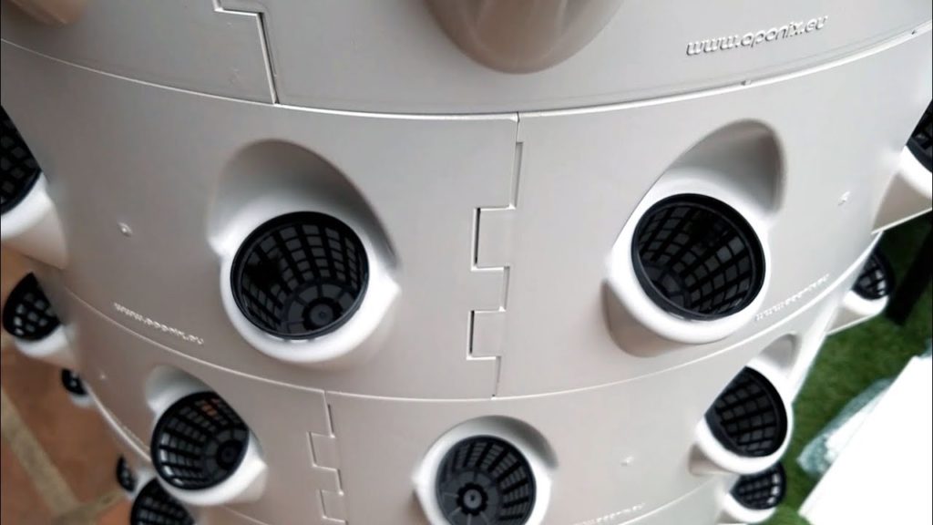 Epic Gardening: Vertical Hydroponics: Awesome Modular Barrel System! Vertical Hydroponics: Awesome Modular Barrel System!