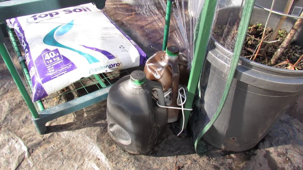 Gary Pilarchik: Securing Your Spring Greenhouse & Passive Heat Sources: Watch the Wind! – MFG 2014 Securing Your Spring Greenhouse & Passive Heat Sources: Watch the Wind! - MFG 2014