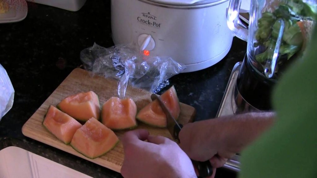 MIgardener: How I Feed my Worms to Reduce Smell & Fruit Flies How I Feed my Worms to Reduce Smell & Fruit Flies