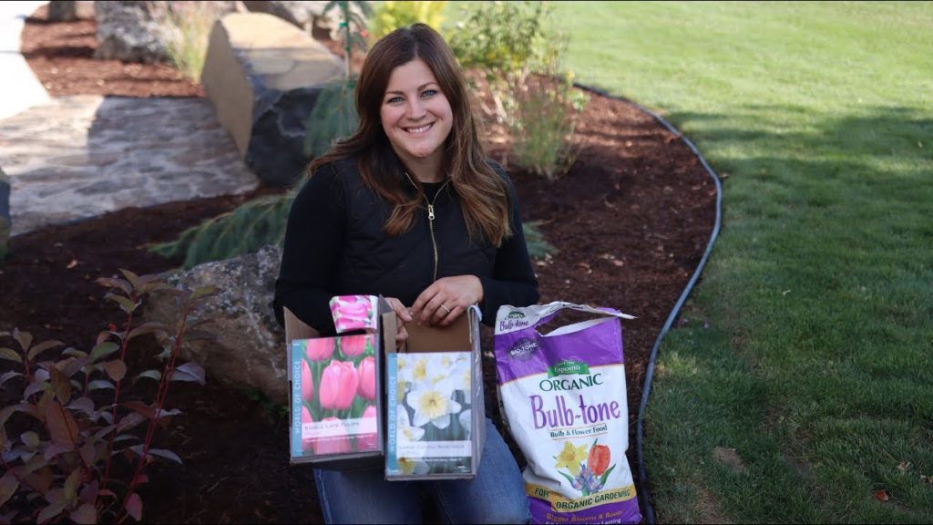 Garden Answer: Planting Ornamental Grasses & Bulbs! 🌾🌷// Garden Answer Planting Ornamental Grasses & Bulbs! 🌾🌷// Garden Answer