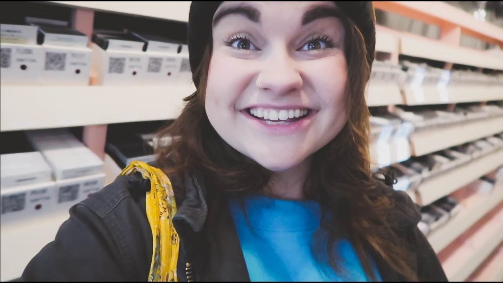 Roots and Refuge Farm: Miah's New JOB | How to Pack 1,000 Seed Orders a Day | Roots and Refuge Miah's New JOB | How to Pack 1,000 Seed Orders a Day | Roots and Refuge