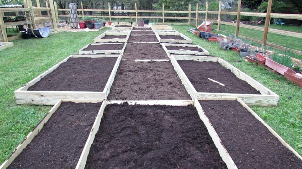 How to Design and Fill Raised Garden Beds : (Time-lapsed) My Main Beds are Designed and Filled!