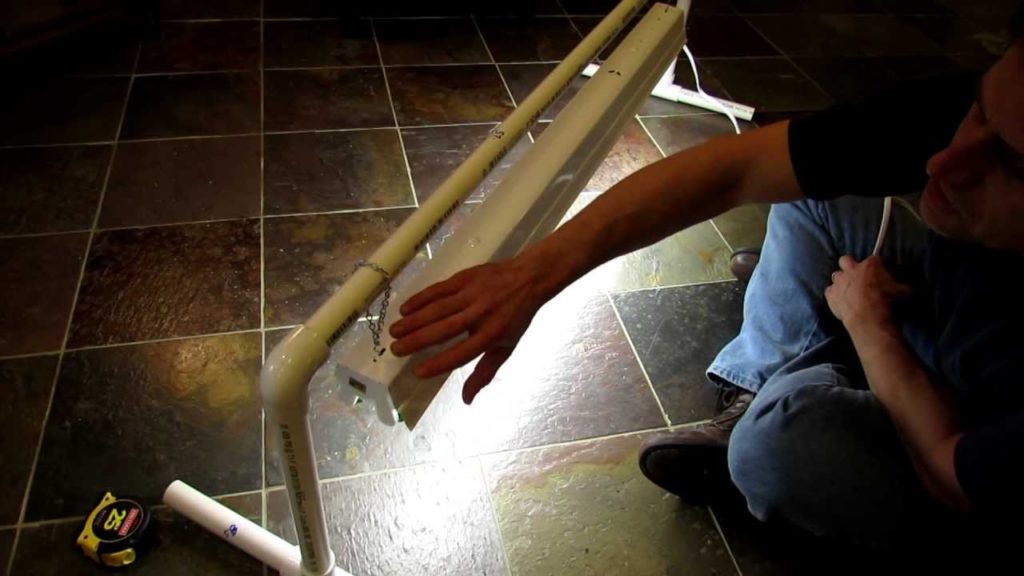 Part 1 of 2 How to Build an Inexpensive Indoor Garden Grow Light Station: The Rusted Garden 2013