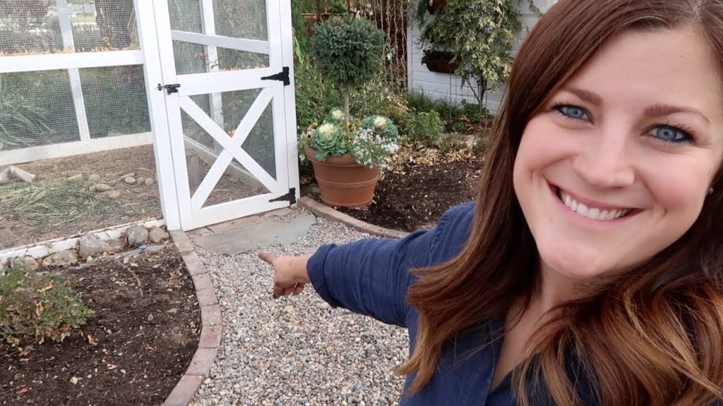 Planting Hydrangeas, Fixing the Chicken Coop, & Planting a Couple Pots! 🌿🥰🍂// Garden Answer