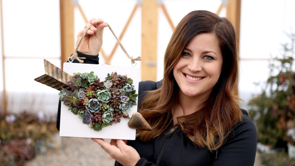 Garden Answer: Heart Shaped Succulent Arrangement (Full Version) // Garden Answer Heart Shaped Succulent Arrangement (Full Version) // Garden Answer