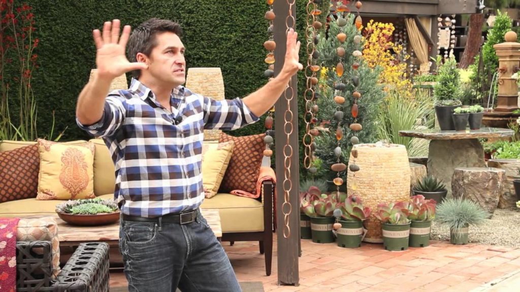Vertical Gardening with Jamie Durie