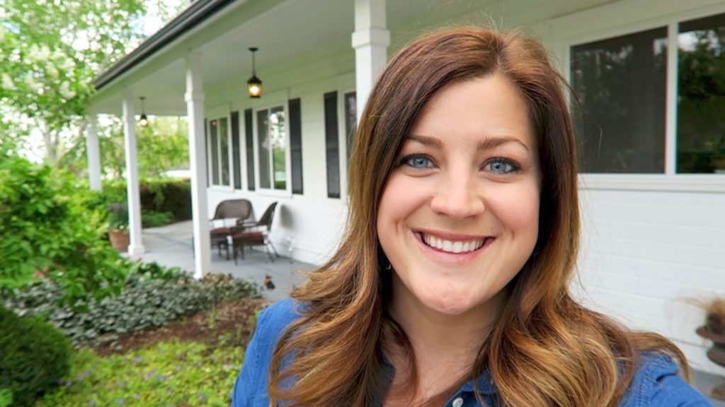 Mini Tour | Flower Pillows | Bees | Pond Cleanup // Garden Answer