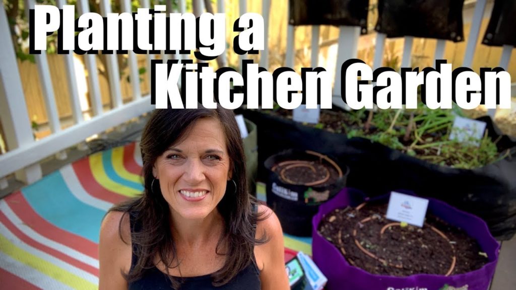 CaliKim: Planting a Kitchen Garden in Containers🌱 Planting a Kitchen Garden in Containers🌱