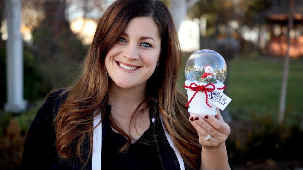 Garden Answer: DIY Christmas Snow Globe! 🎄❄️❤️ // Garden Answer DIY Christmas Snow Globe! 🎄❄️❤️ // Garden Answer