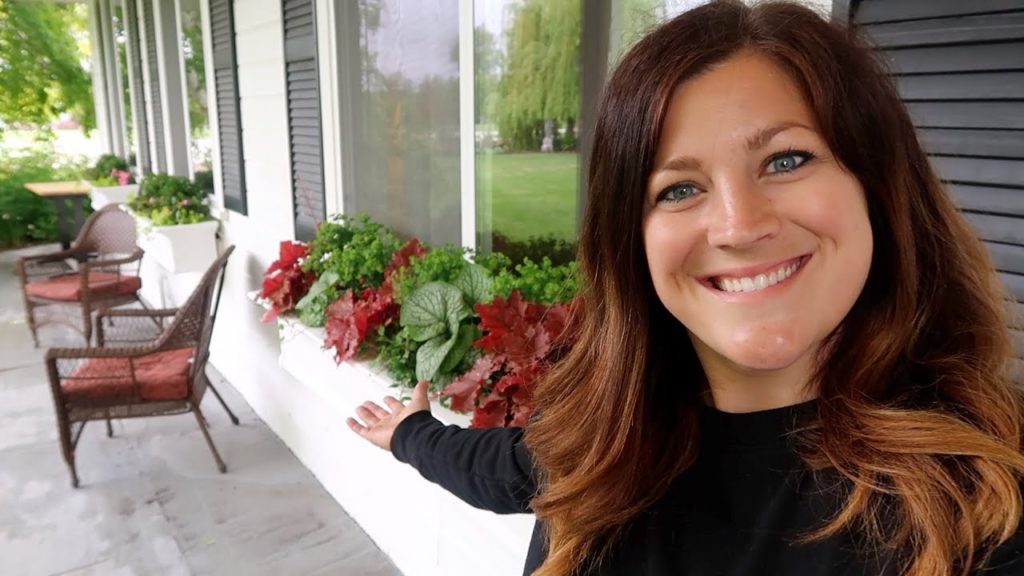 Garden Answer: Tulip Clean Up & Window Box Planting! 🌿💚// Garden Answer Tulip Clean Up & Window Box Planting! 🌿💚// Garden Answer