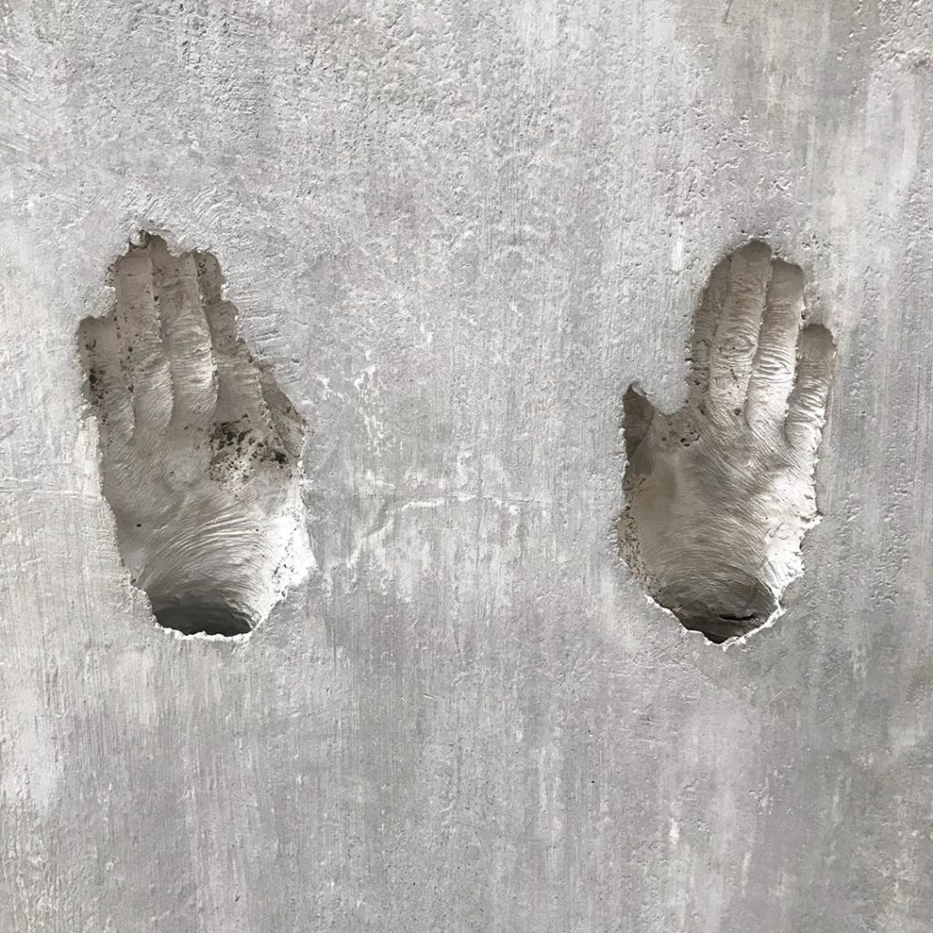 #press #concrete #antonygormley #sculpture @royalacademyarts...