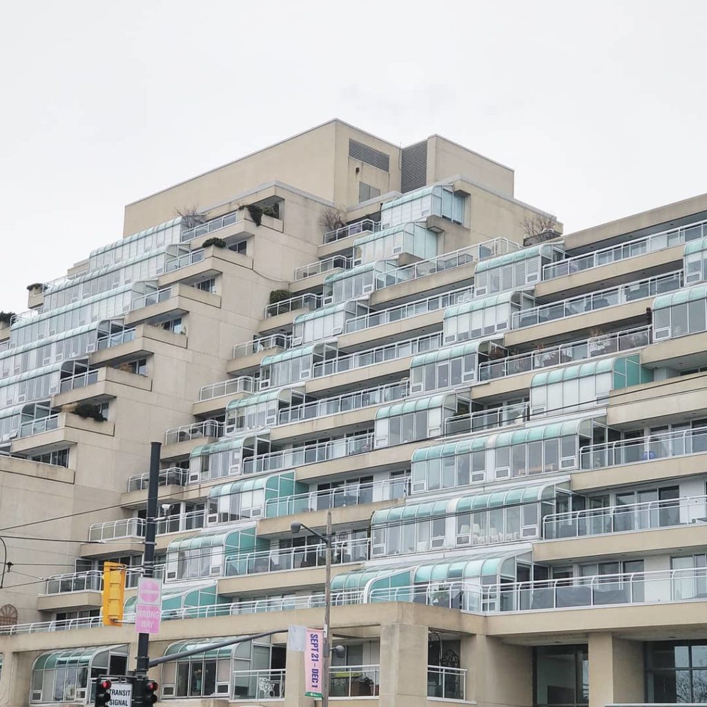 houseplantjournal: This architecture speaks to me – it’s saying: You get a greenhouse! And you get … This architecture speaks to me - it's saying: You get a greenhouse! And you get ...