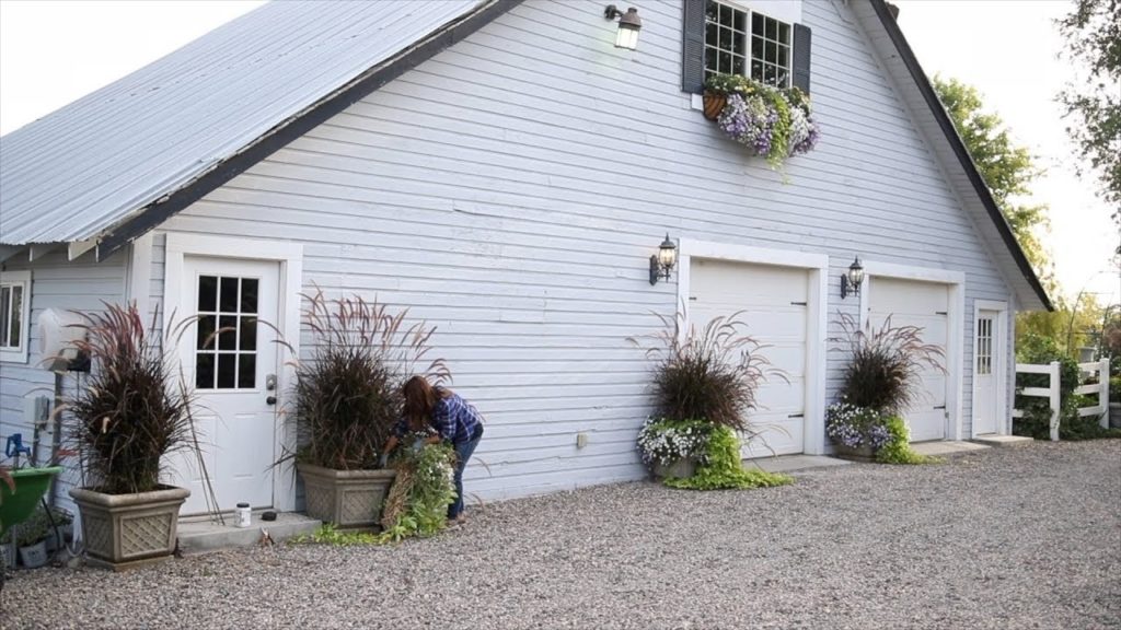 Garden Answer: Swapping Out My Barn Containers for Fall 🍂🍁🧡// Garden Answer Swapping Out My Barn Containers for Fall 🍂🍁🧡// Garden Answer