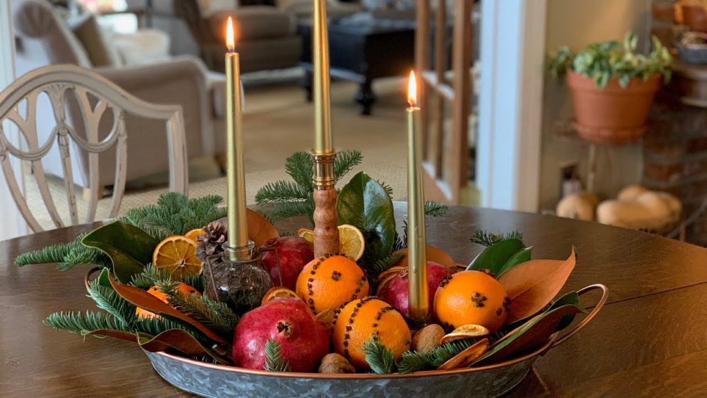 Making Clove Orange Pomanders & A Simple Holiday Centerpiece!