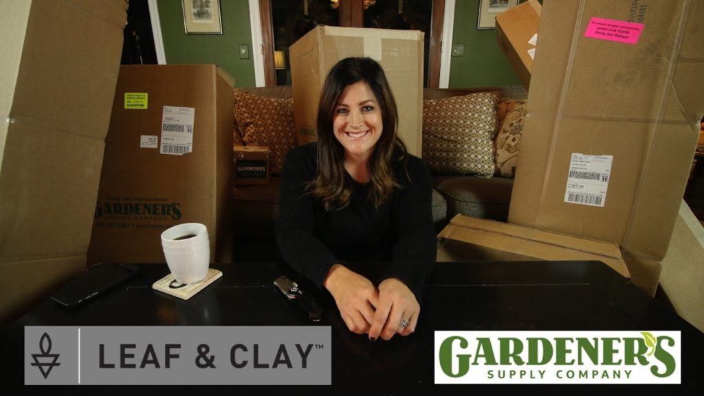 Garden Answer: Unboxing Grow Lights & Succulents // Garden Answer Unboxing Grow Lights & Succulents // Garden Answer