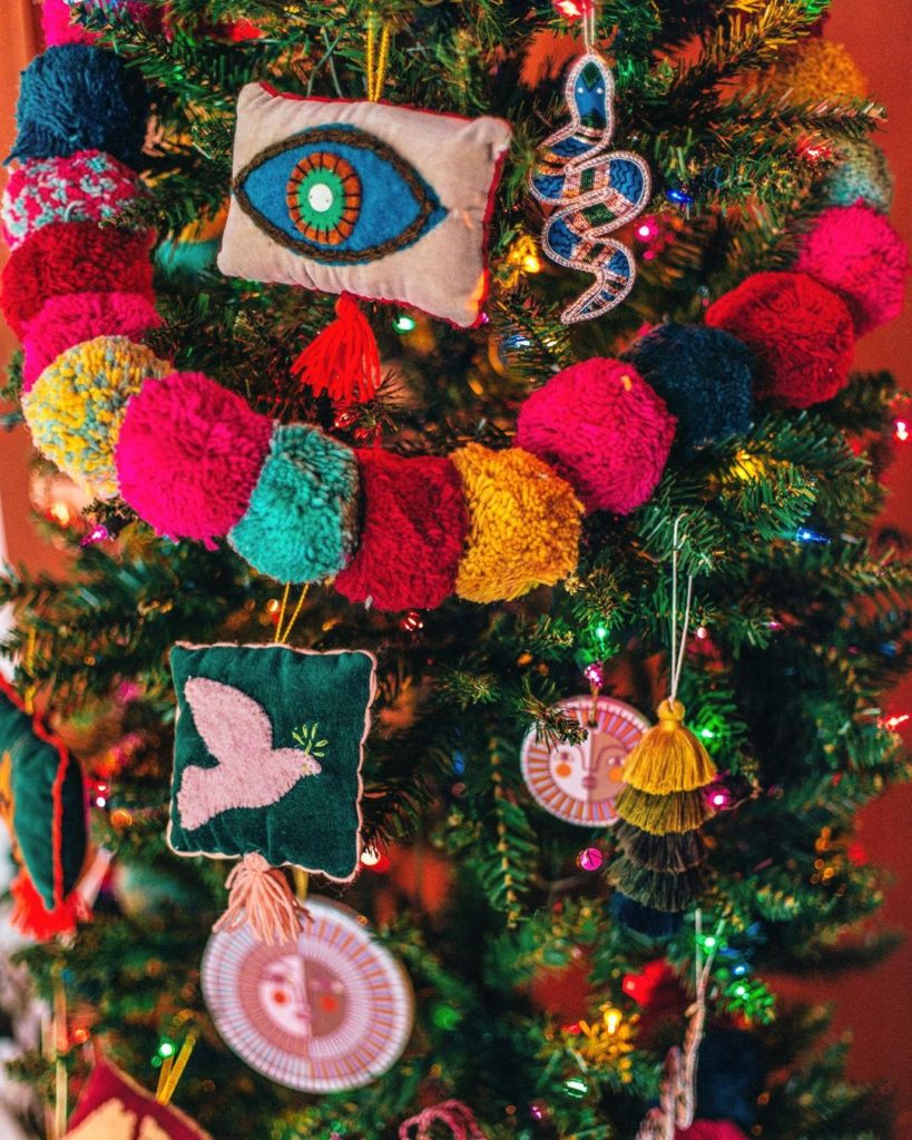 Wishing you all a very Jungalicious Christmas, Hanukkah, Kwanzaa and all the fee...