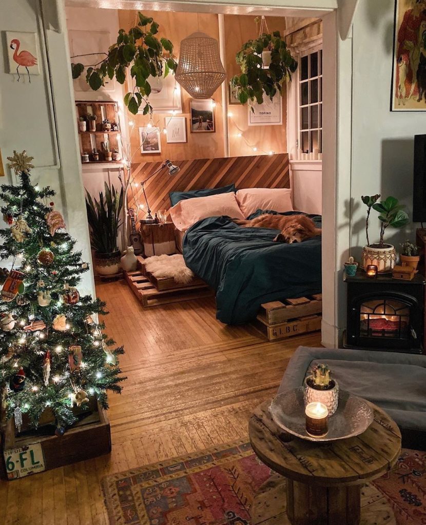 Where we'd rather be right about now.  Home and pup goals via @brittanyshmyr...