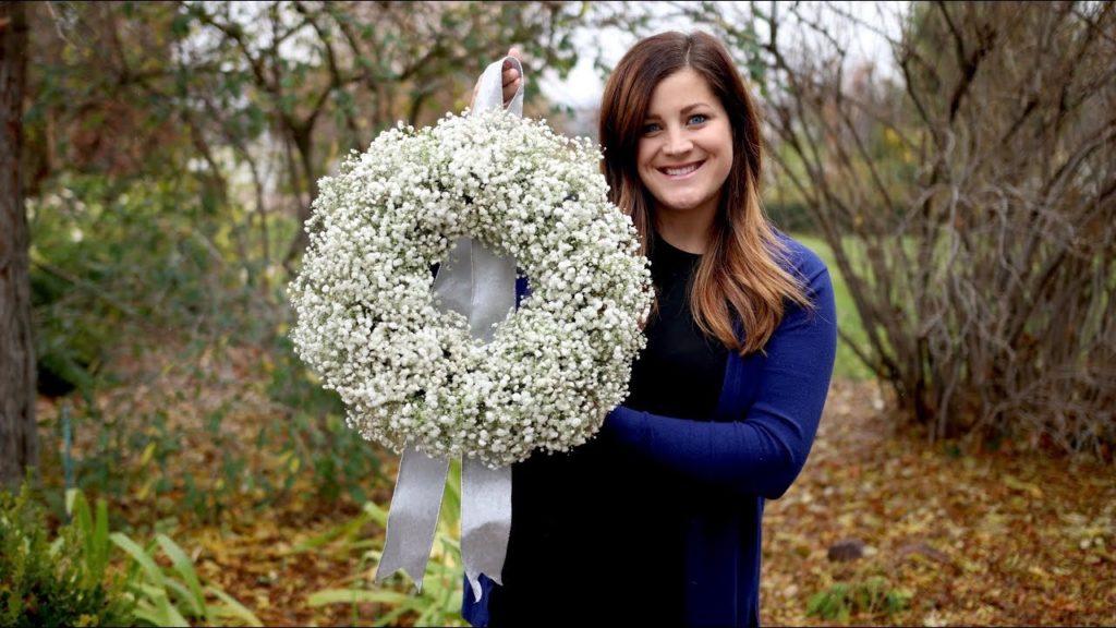 Garden Answer: DIY Baby's Breath Wreath ✨🌿 💜 // Garden Answer DIY Baby's Breath Wreath ✨🌿 💜 // Garden Answer