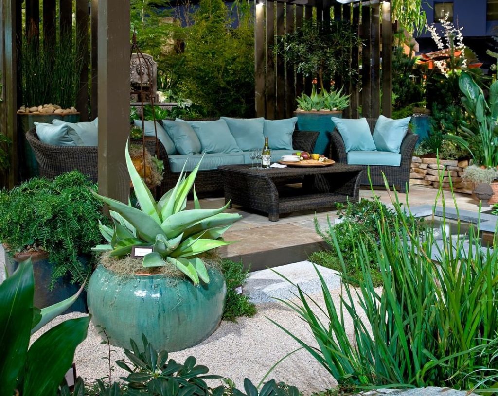 gardendesignmag: Have spring fever? So do we! That’s why we’re excited the Northwest Flower and G… Have spring fever? So do we! That's why we're excited the Northwest Flower and G...