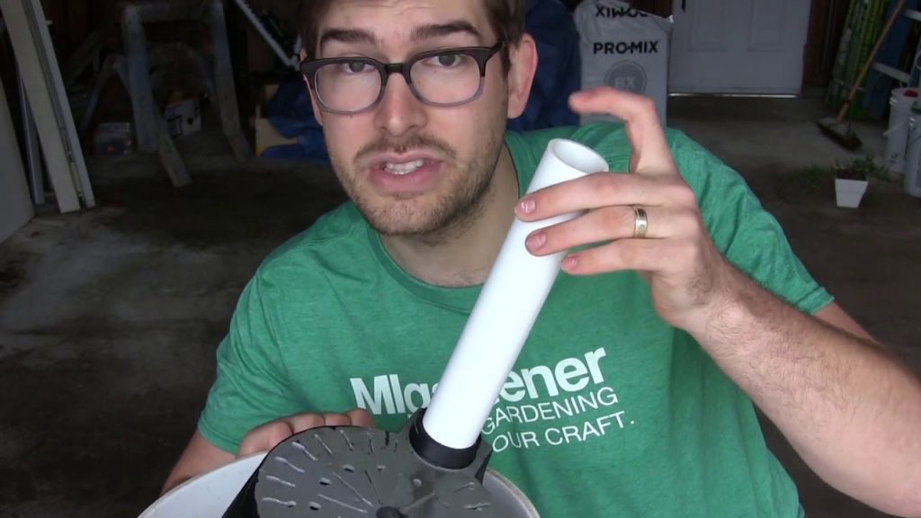 MIgardener: Turn Any 5 Gallon Bucket into an AMAZING Self Watering Container With the GroBucket! Turn Any 5 Gallon Bucket into an AMAZING Self Watering Container With the GroBucket!