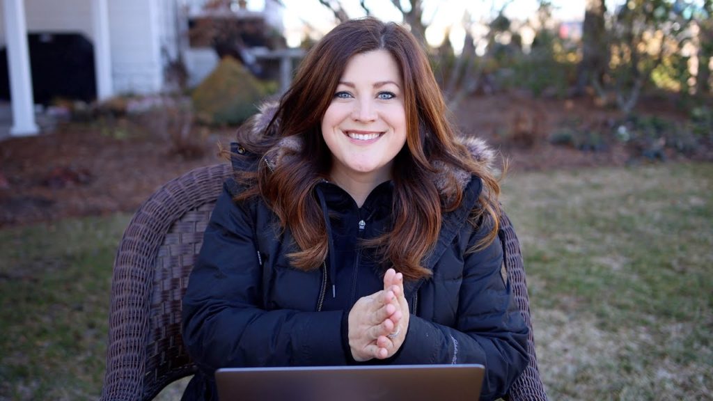 Why Was the Beginning of the Video Black? Do You Decide a Budget When Designing Containers? 🌿