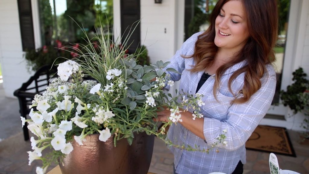 Garden Answer: Planting an All White Arrangement! 🌿✨💚// Garden Answer Planting an All White Arrangement! 🌿✨💚// Garden Answer