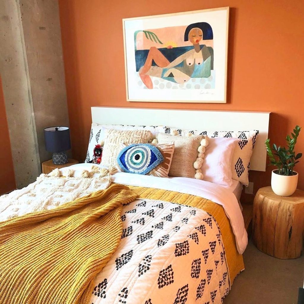 @heyfranhey is giving us liiiiiife with this bedroom design! #jungalow...